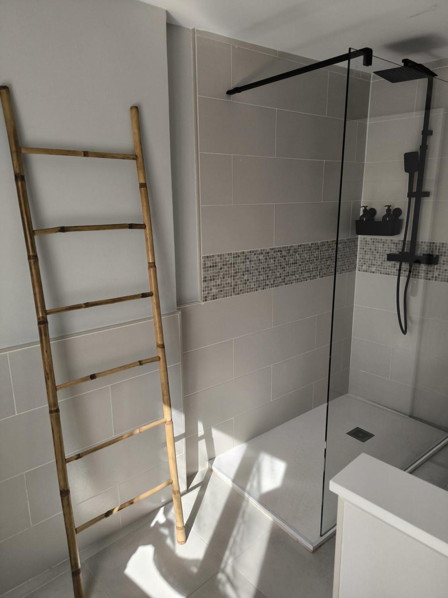 Luminoso Apartamento En El Centro Σανταντέρ Εξωτερικό φωτογραφία